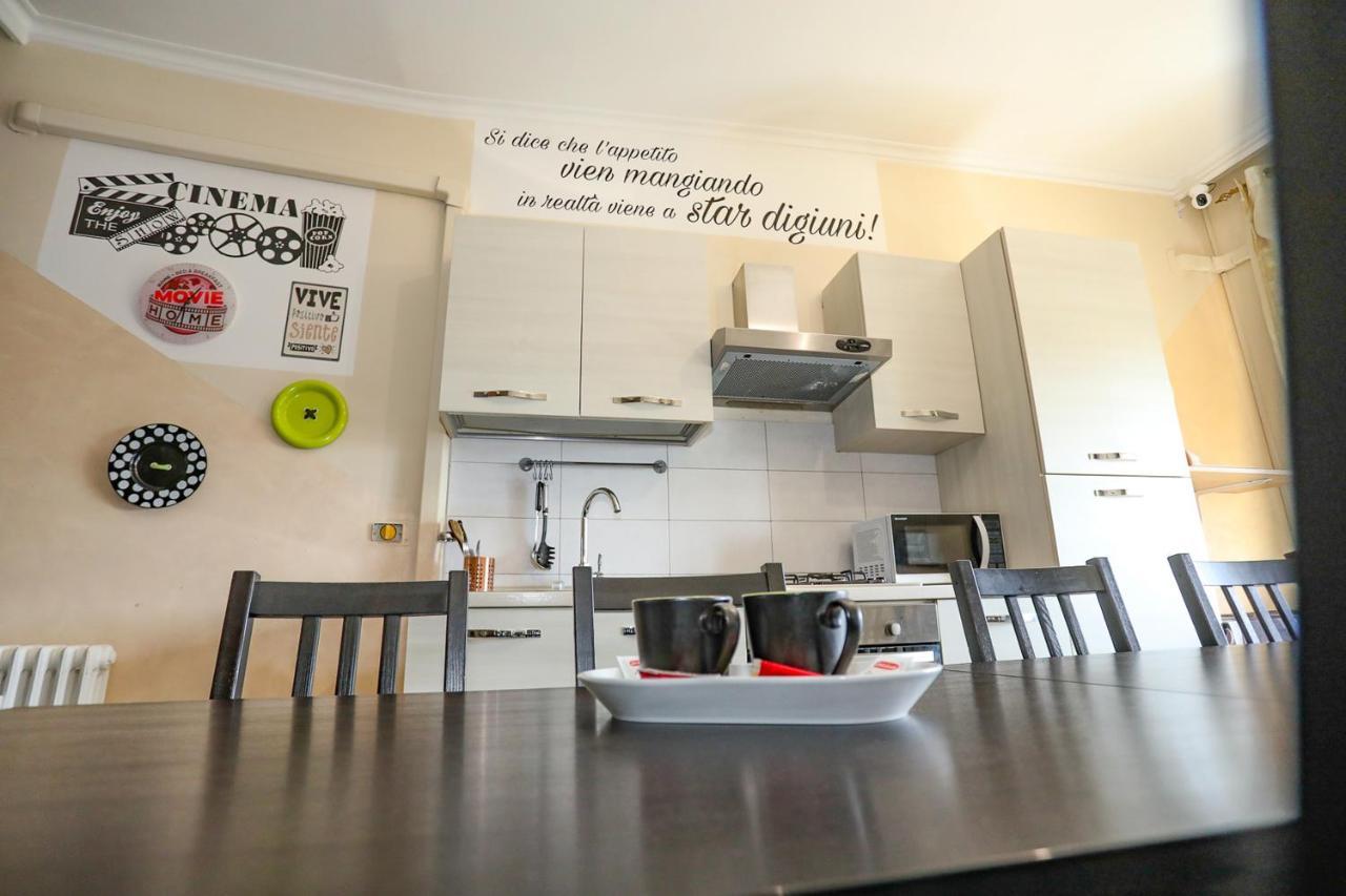 Movie Home Guesthouse Рим Екстериор снимка